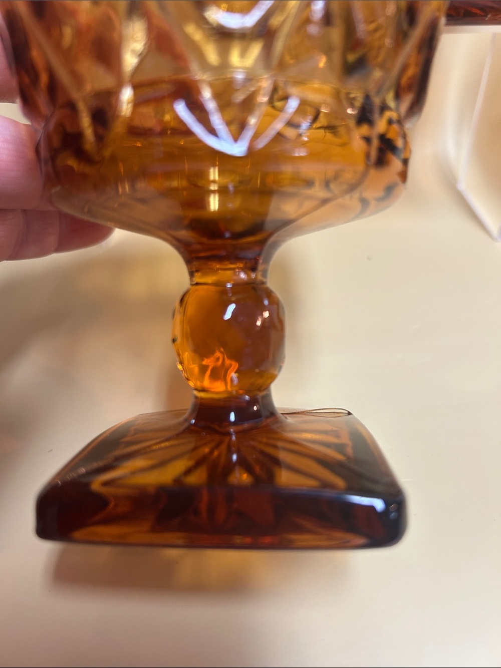 Vintage amber Indiana Glass Park Lane goblets / wine glasses, a set of 4 - Picture 7 of 9